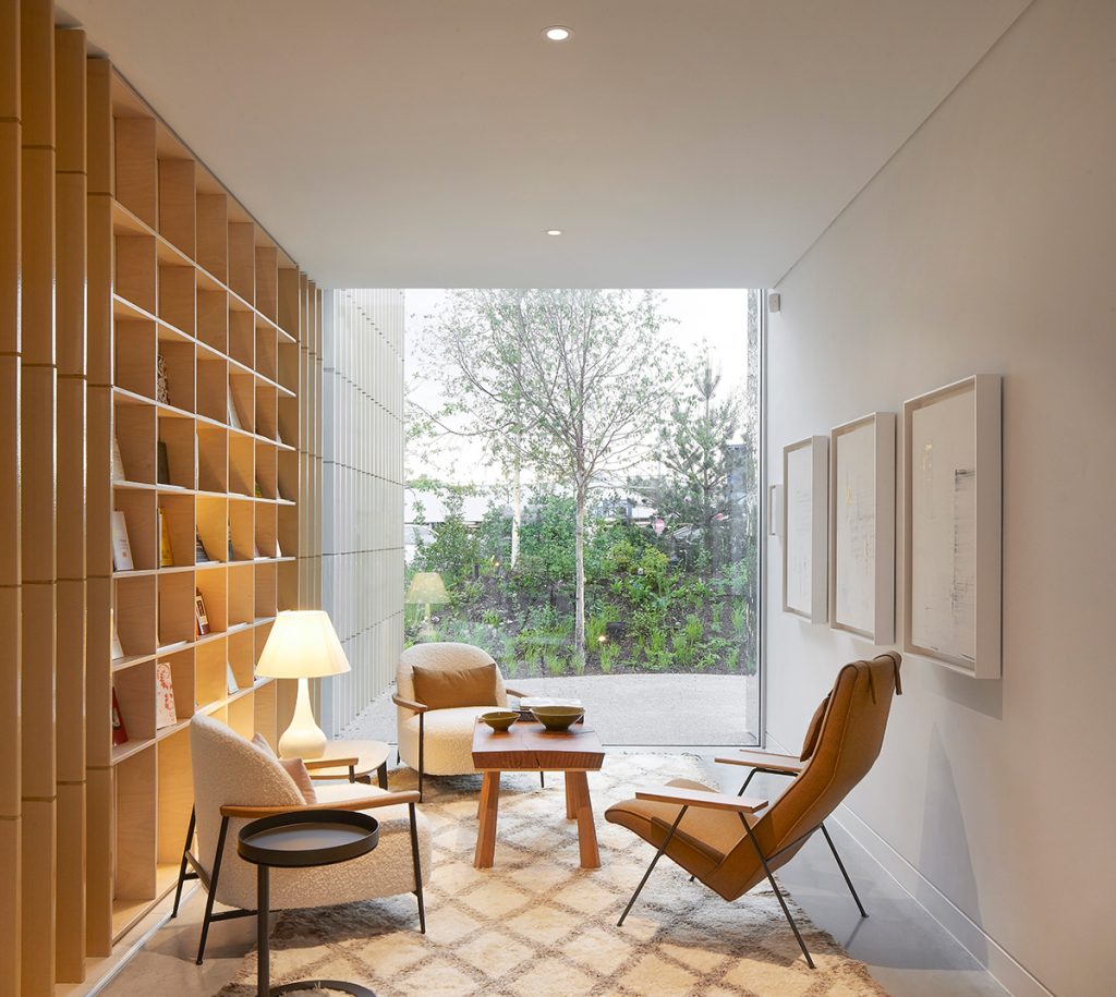 Maggie’s Centre in Southampton / AL_A | iqd